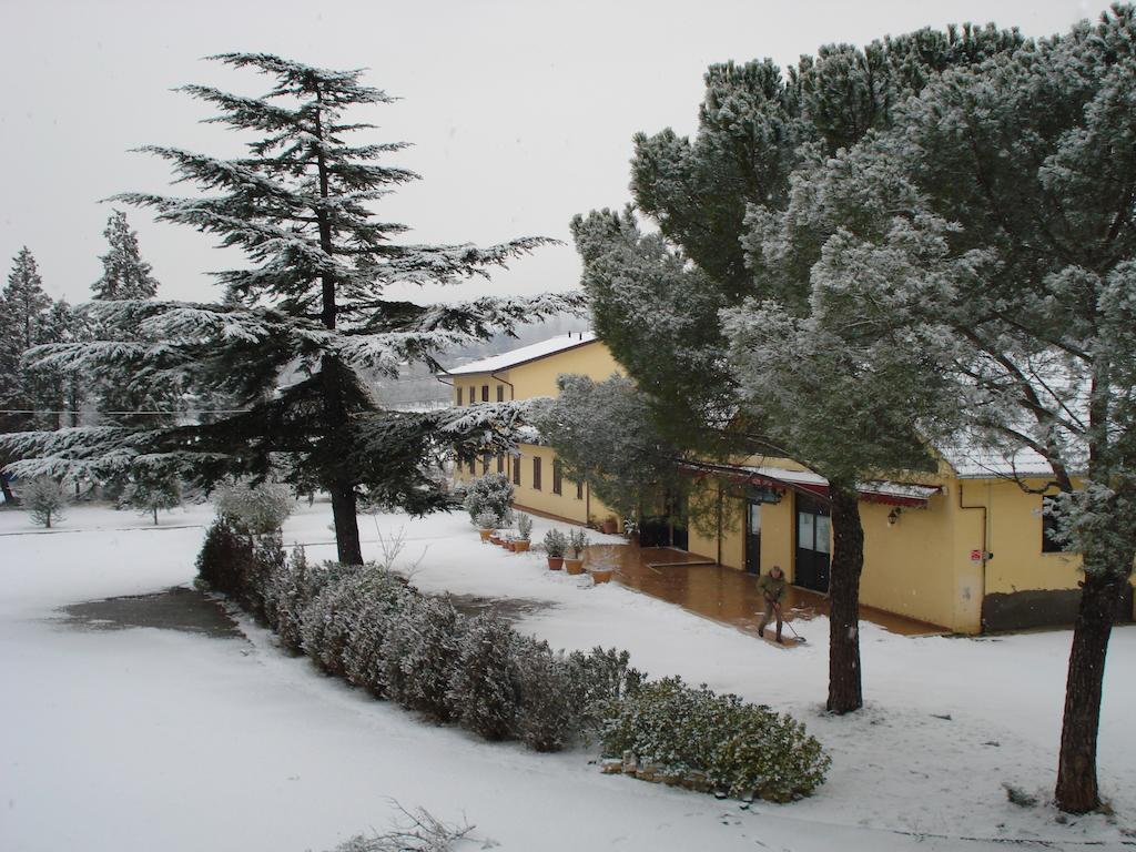 Ostello Victor Center Assisi Buitenkant foto